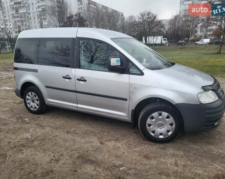 Серый Фольксваген Кадди, объемом двигателя 1.98 л и пробегом 242 тыс. км за 5600 $, фото 4 на Automoto.ua
