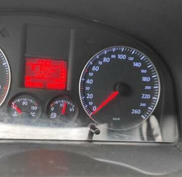 Серый Фольксваген Кадди, объемом двигателя 2 л и пробегом 280 тыс. км за 7300 $, фото 17 на Automoto.ua