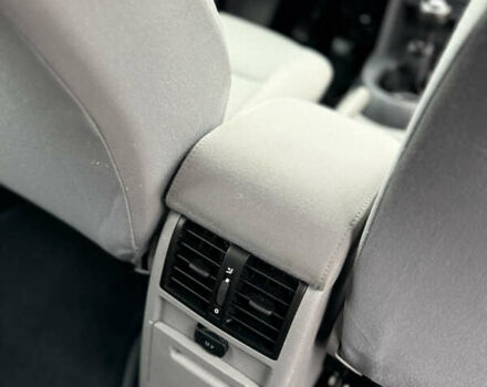 Сірий Фольксваген Кадді, об'ємом двигуна 1.9 л та пробігом 275 тис. км за 10850 $, фото 113 на Automoto.ua