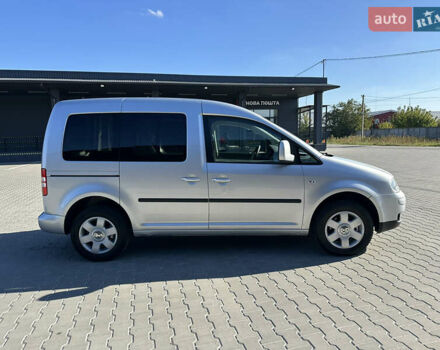 Серый Фольксваген Кадди, объемом двигателя 1.4 л и пробегом 166 тыс. км за 8200 $, фото 4 на Automoto.ua