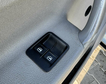 Серый Фольксваген Кадди, объемом двигателя 1.6 л и пробегом 219 тыс. км за 5999 $, фото 14 на Automoto.ua