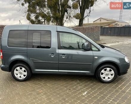 Серый Фольксваген Кадди, объемом двигателя 1.4 л и пробегом 221 тыс. км за 7900 $, фото 3 на Automoto.ua