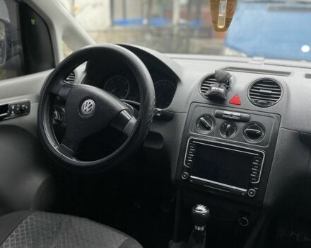 Сірий Фольксваген Кадді, об'ємом двигуна 2 л та пробігом 360 тис. км за 5500 $, фото 6 на Automoto.ua