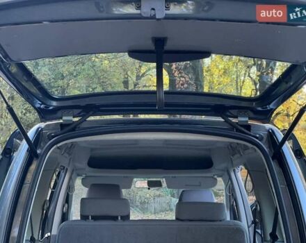 Сірий Фольксваген Кадді, об'ємом двигуна 1.6 л та пробігом 240 тис. км за 9000 $, фото 26 на Automoto.ua