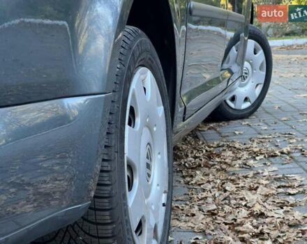 Сірий Фольксваген Кадді, об'ємом двигуна 1.6 л та пробігом 240 тис. км за 9000 $, фото 7 на Automoto.ua