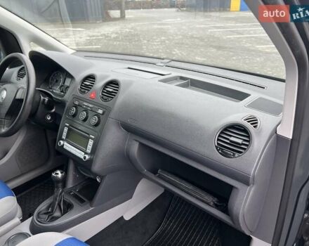Серый Фольксваген Кадди, объемом двигателя 1.4 л и пробегом 221 тыс. км за 7900 $, фото 9 на Automoto.ua