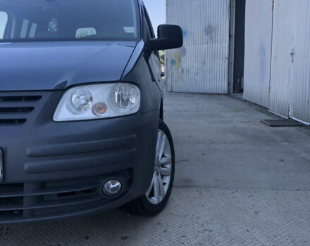 Сірий Фольксваген Кадді, об'ємом двигуна 1.6 л та пробігом 205 тис. км за 9000 $, фото 1 на Automoto.ua