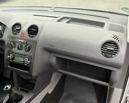 Сірий Фольксваген Кадді, об'ємом двигуна 1.9 л та пробігом 275 тис. км за 10850 $, фото 112 на Automoto.ua