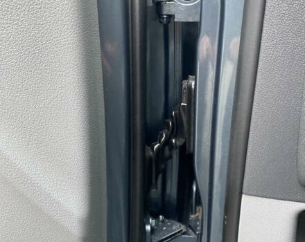 Серый Фольксваген Кадди, объемом двигателя 1.6 л и пробегом 172 тыс. км за 7899 $, фото 31 на Automoto.ua