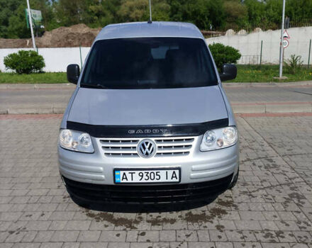 Серый Фольксваген Кадди, объемом двигателя 1.97 л и пробегом 380 тыс. км за 5700 $, фото 2 на Automoto.ua