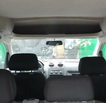 Серый Фольксваген Кадди, объемом двигателя 2 л и пробегом 280 тыс. км за 7300 $, фото 8 на Automoto.ua