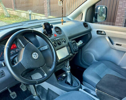 Серый Фольксваген Кадди, объемом двигателя 1.9 л и пробегом 410 тыс. км за 5500 $, фото 11 на Automoto.ua