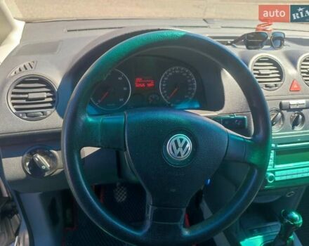 Серый Фольксваген Кадди, объемом двигателя 1.9 л и пробегом 320 тыс. км за 8200 $, фото 2 на Automoto.ua