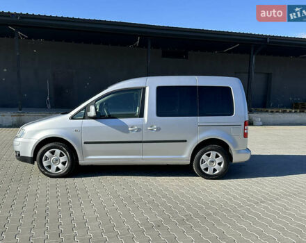 Серый Фольксваген Кадди, объемом двигателя 1.4 л и пробегом 166 тыс. км за 8200 $, фото 6 на Automoto.ua