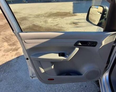 Сірий Фольксваген Кадді, об'ємом двигуна 1.9 л та пробігом 277 тис. км за 8500 $, фото 8 на Automoto.ua