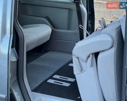 Сірий Фольксваген Кадді, об'ємом двигуна 1.6 л та пробігом 240 тис. км за 9000 $, фото 58 на Automoto.ua