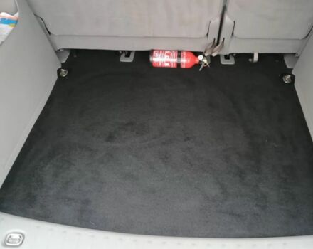 Серый Фольксваген Кадди, объемом двигателя 1.9 л и пробегом 254 тыс. км за 4100 $, фото 22 на Automoto.ua