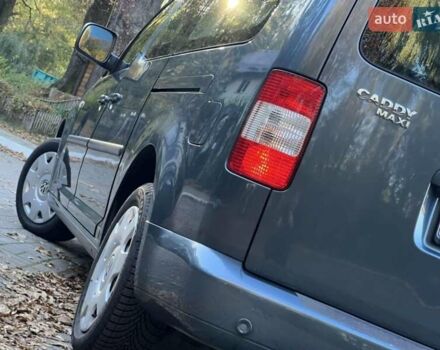 Сірий Фольксваген Кадді, об'ємом двигуна 1.6 л та пробігом 240 тис. км за 9000 $, фото 14 на Automoto.ua