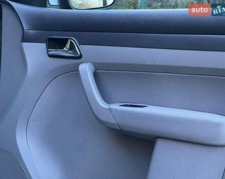 Сірий Фольксваген Кадді, об'ємом двигуна 1.6 л та пробігом 240 тис. км за 9000 $, фото 42 на Automoto.ua