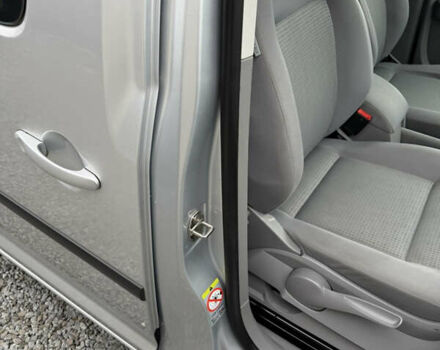 Сірий Фольксваген Кадді, об'ємом двигуна 1.9 л та пробігом 275 тис. км за 10850 $, фото 155 на Automoto.ua