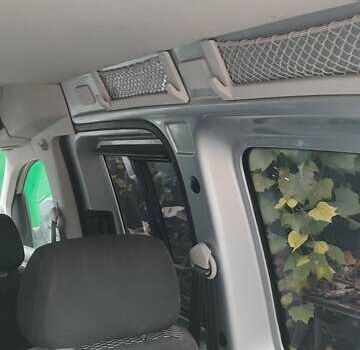 Серый Фольксваген Кадди, объемом двигателя 2 л и пробегом 280 тыс. км за 7300 $, фото 5 на Automoto.ua