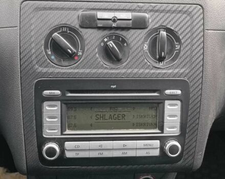 Серый Фольксваген Кадди, объемом двигателя 1.6 л и пробегом 256 тыс. км за 5190 $, фото 21 на Automoto.ua