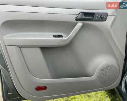 Сірий Фольксваген Кадді, об'ємом двигуна 2 л та пробігом 288 тис. км за 6500 $, фото 14 на Automoto.ua