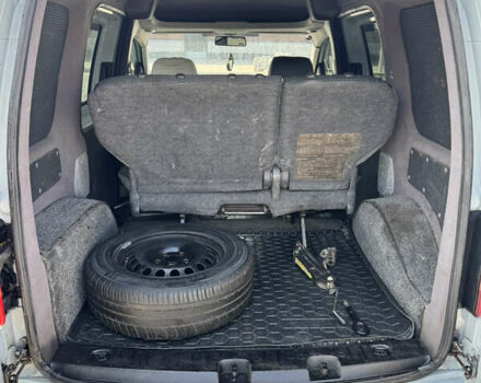 Серый Фольксваген Кадди, объемом двигателя 1.6 л и пробегом 219 тыс. км за 5999 $, фото 10 на Automoto.ua