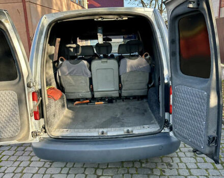 Серый Фольксваген Кадди, объемом двигателя 1.9 л и пробегом 410 тыс. км за 5500 $, фото 17 на Automoto.ua