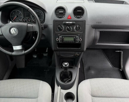 Сірий Фольксваген Кадді, об'ємом двигуна 1.9 л та пробігом 275 тис. км за 10850 $, фото 115 на Automoto.ua