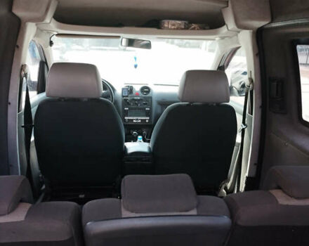 Серый Фольксваген Кадди, объемом двигателя 1.97 л и пробегом 380 тыс. км за 5700 $, фото 6 на Automoto.ua