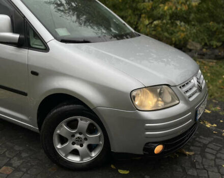 Серый Фольксваген Кадди, объемом двигателя 1.97 л и пробегом 367 тыс. км за 5500 $, фото 1 на Automoto.ua