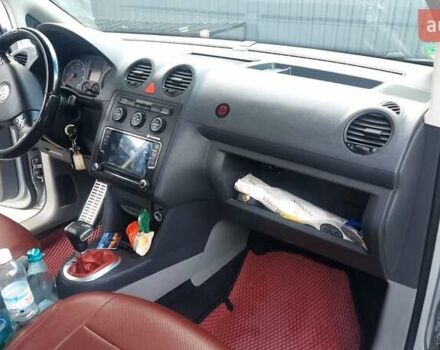 Серый Фольксваген Кадди, объемом двигателя 1.9 л и пробегом 308 тыс. км за 8500 $, фото 28 на Automoto.ua