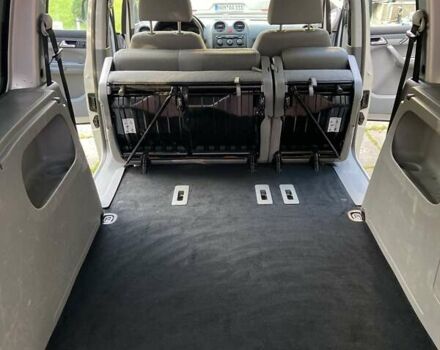 Сірий Фольксваген Кадді, об'ємом двигуна 1.6 л та пробігом 200 тис. км за 8000 $, фото 15 на Automoto.ua