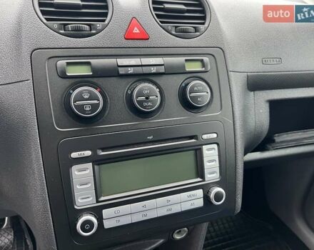 Серый Фольксваген Кадди, объемом двигателя 1.4 л и пробегом 221 тыс. км за 7900 $, фото 31 на Automoto.ua