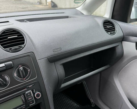 Сірий Фольксваген Кадді, об'ємом двигуна 1.9 л та пробігом 275 тис. км за 10850 $, фото 137 на Automoto.ua