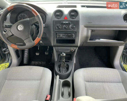 Сірий Фольксваген Кадді, об'ємом двигуна 2 л та пробігом 288 тис. км за 6500 $, фото 19 на Automoto.ua