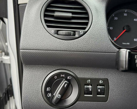 Сірий Фольксваген Кадді, об'ємом двигуна 1.9 л та пробігом 275 тис. км за 10850 $, фото 140 на Automoto.ua