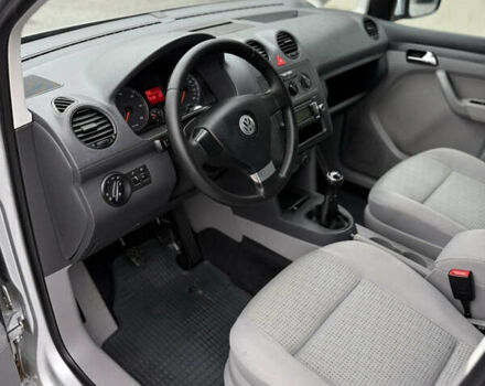 Сірий Фольксваген Кадді, об'ємом двигуна 1.9 л та пробігом 275 тис. км за 10850 $, фото 126 на Automoto.ua