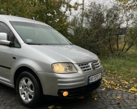 Серый Фольксваген Кадди, объемом двигателя 1.97 л и пробегом 367 тыс. км за 5500 $, фото 3 на Automoto.ua