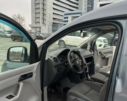 Серый Фольксваген Кадди, объемом двигателя 1.9 л и пробегом 390 тыс. км за 5750 $, фото 3 на Automoto.ua