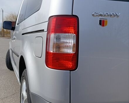 Сірий Фольксваген Кадді, об'ємом двигуна 1.4 л та пробігом 180 тис. км за 7750 $, фото 4 на Automoto.ua