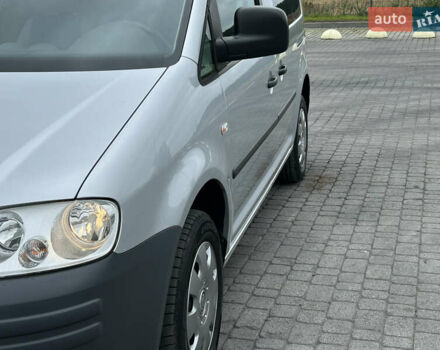 Серый Фольксваген Кадди, объемом двигателя 1.4 л и пробегом 193 тыс. км за 6950 $, фото 2 на Automoto.ua