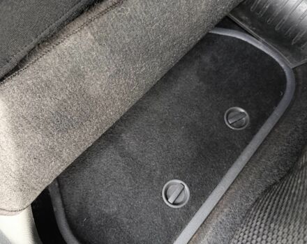 Сірий Фольксваген Кадді, об'ємом двигуна 1.4 л та пробігом 180 тис. км за 7750 $, фото 12 на Automoto.ua