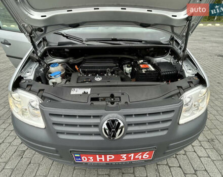 Серый Фольксваген Кадди, объемом двигателя 1.4 л и пробегом 193 тыс. км за 6950 $, фото 58 на Automoto.ua