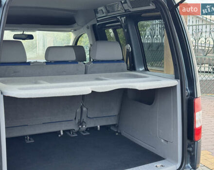 Серый Фольксваген Кадди, объемом двигателя 1.6 л и пробегом 208 тыс. км за 9599 $, фото 17 на Automoto.ua