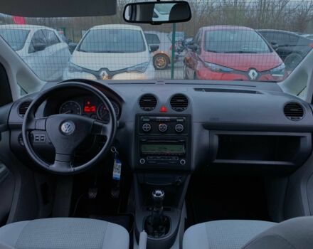 Сірий Фольксваген Кадді, об'ємом двигуна 1.6 л та пробігом 223 тис. км за 8255 $, фото 16 на Automoto.ua