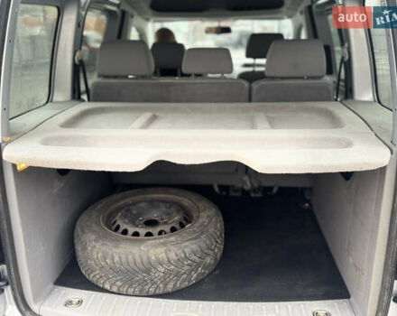 Серый Фольксваген Кадди, объемом двигателя 1.6 л и пробегом 167 тыс. км за 7899 $, фото 18 на Automoto.ua