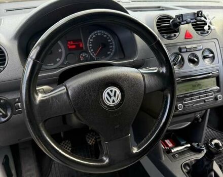 Серый Фольксваген Кадди, объемом двигателя 1.9 л и пробегом 185 тыс. км за 9300 $, фото 6 на Automoto.ua