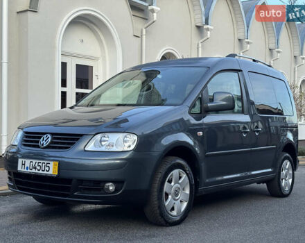 Серый Фольксваген Кадди, объемом двигателя 1.6 л и пробегом 208 тыс. км за 9599 $, фото 2 на Automoto.ua